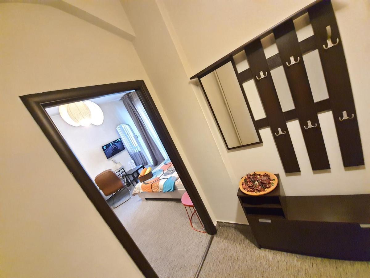 Global Downtown Apartments - Universitate - Calea Victoriei Bukurešť Exteriér fotografie